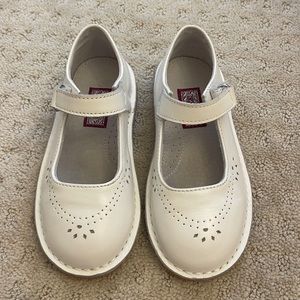White girls Mary Jane dress shoes